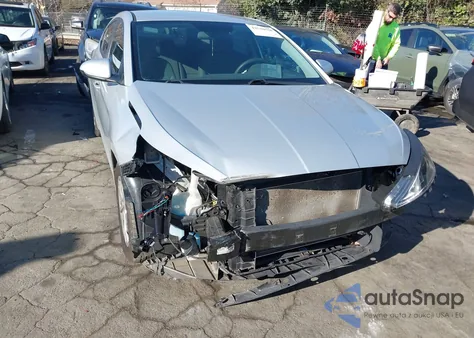 2019 Hyundai Elantra Se z USA, uszkodzony, nr VIN 5NPD74LF3KH479850